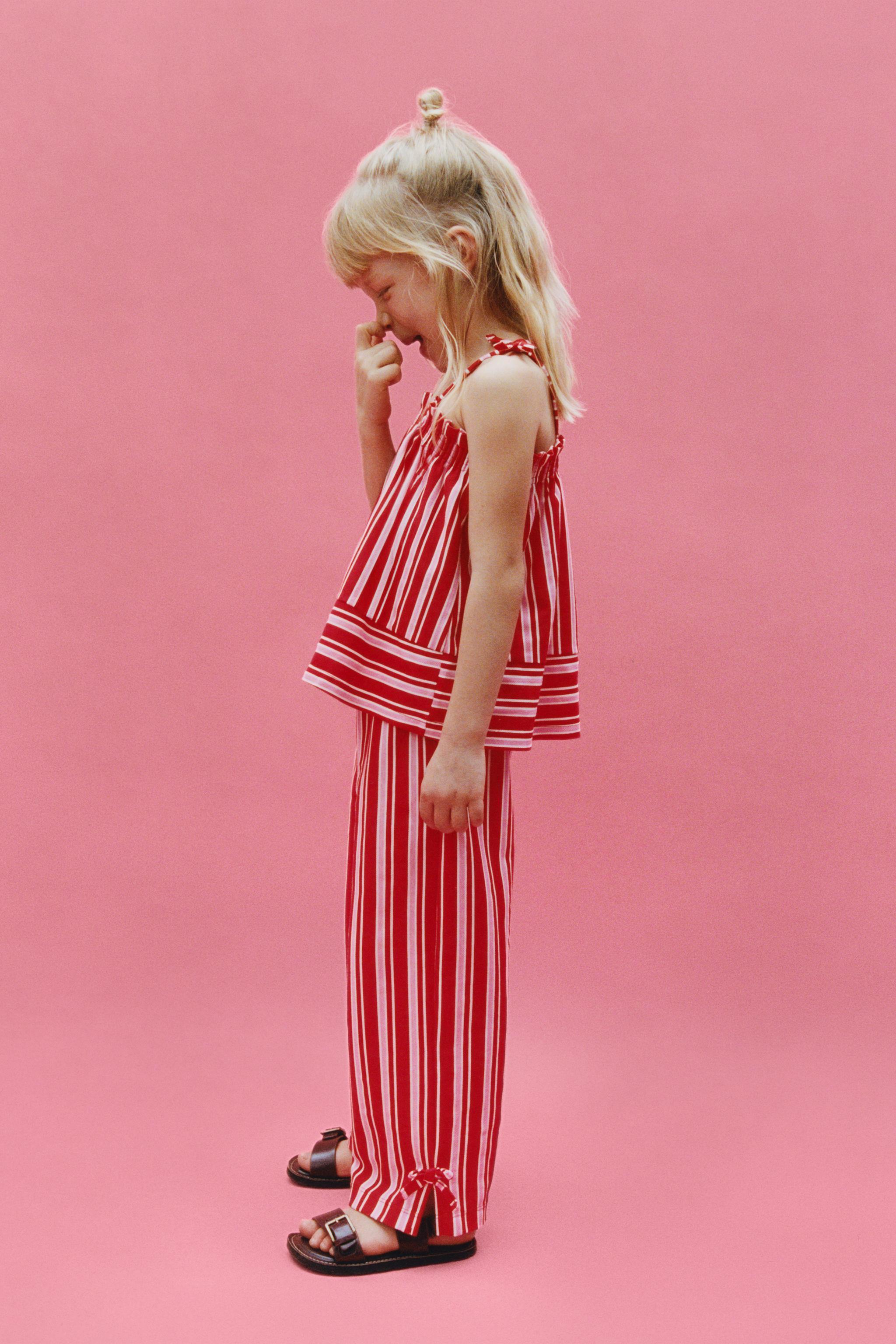 TEXTURED STRIPED TOP